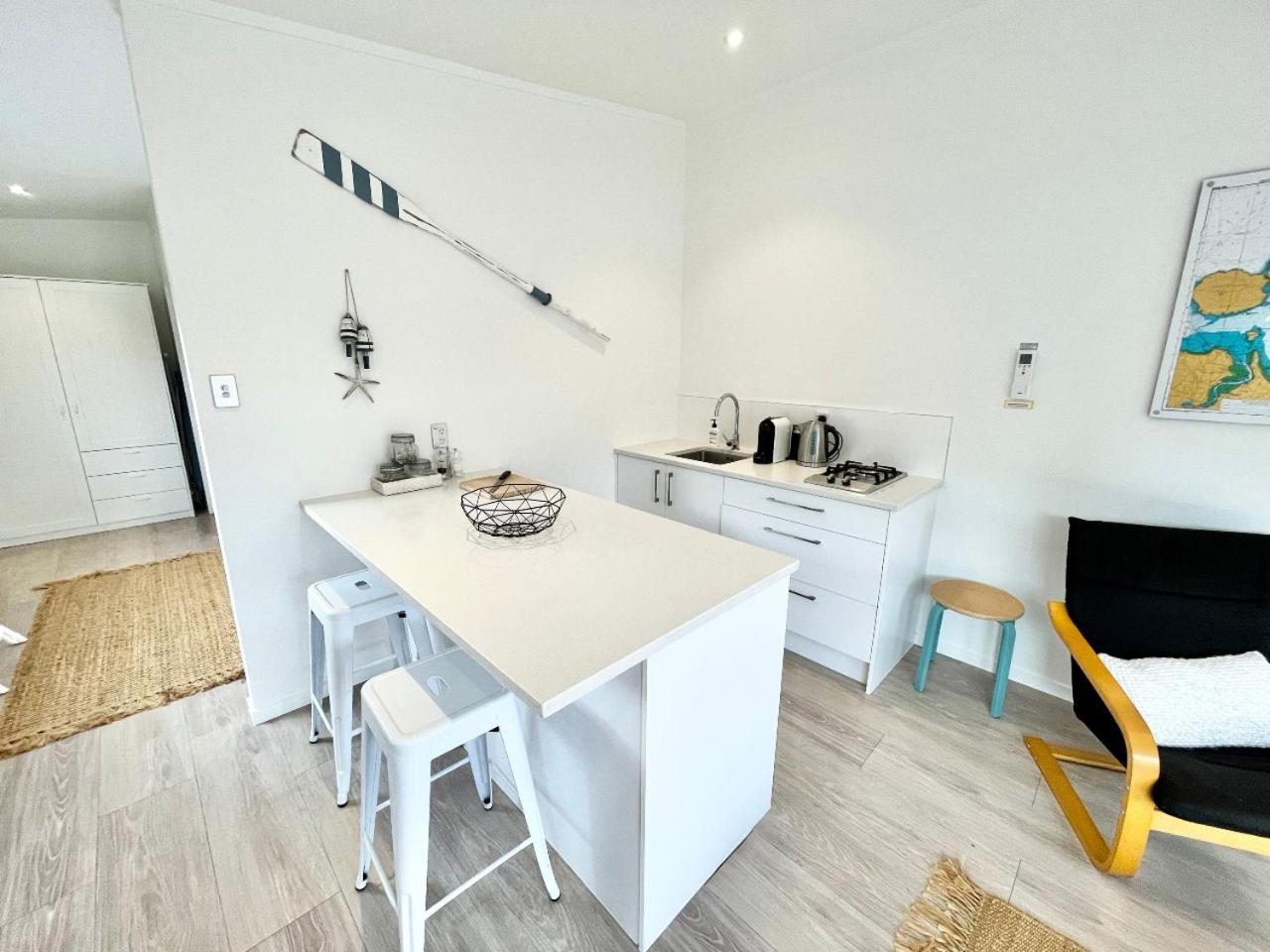 Sailor'S Cottage - Stay Waiheke Blackpool Экстерьер фото